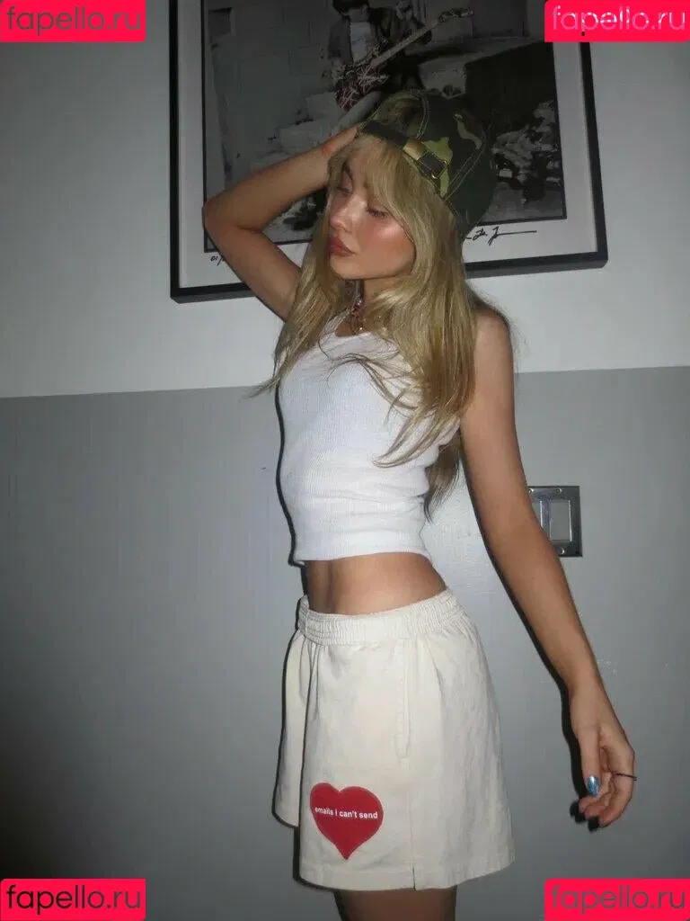 Sabrina Carpenter Onlyfans Photo Gallery 
