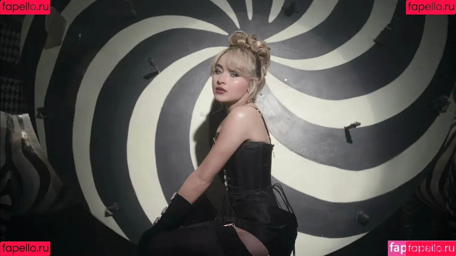Sabrina Carpenter Onlyfans Photo Gallery 