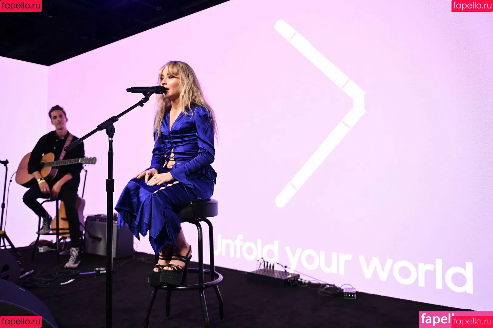 Sabrina Carpenter Onlyfans Photo Gallery 