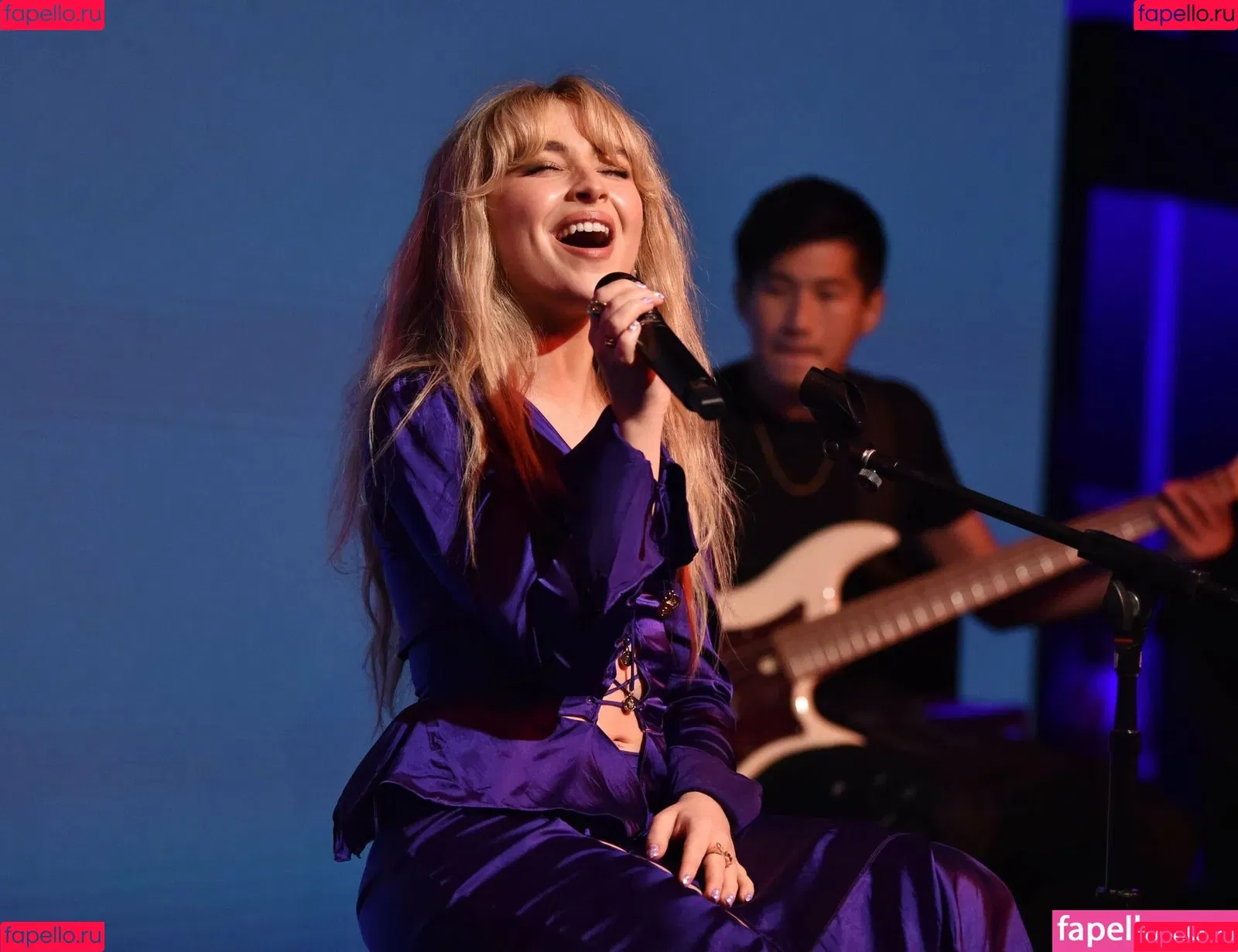 Sabrina Carpenter Onlyfans Photo Gallery 