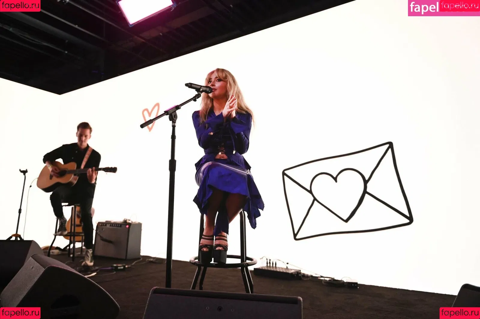 Sabrina Carpenter Onlyfans Photo Gallery 