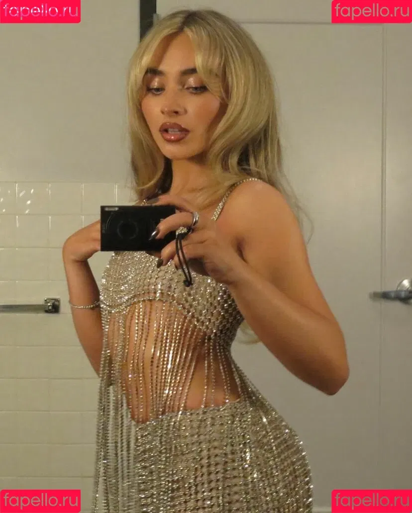 Sabrina Carpenter Onlyfans Photo Gallery 