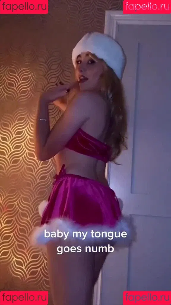 Sabrina Carpenter Onlyfans Photo Gallery 