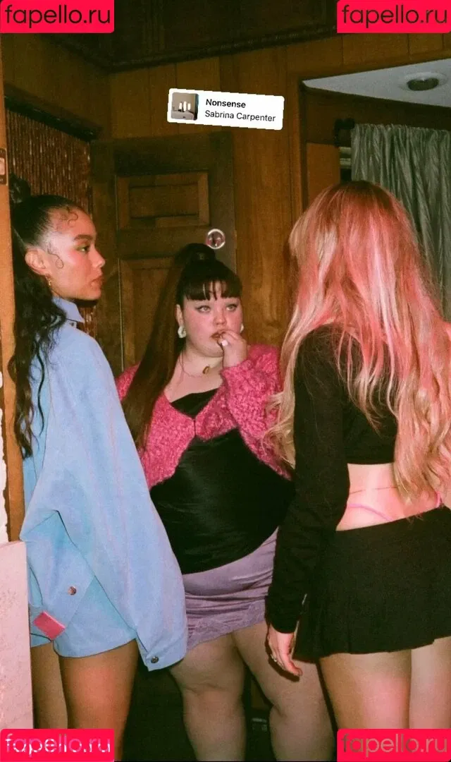 Sabrina Carpenter Onlyfans Photo Gallery 