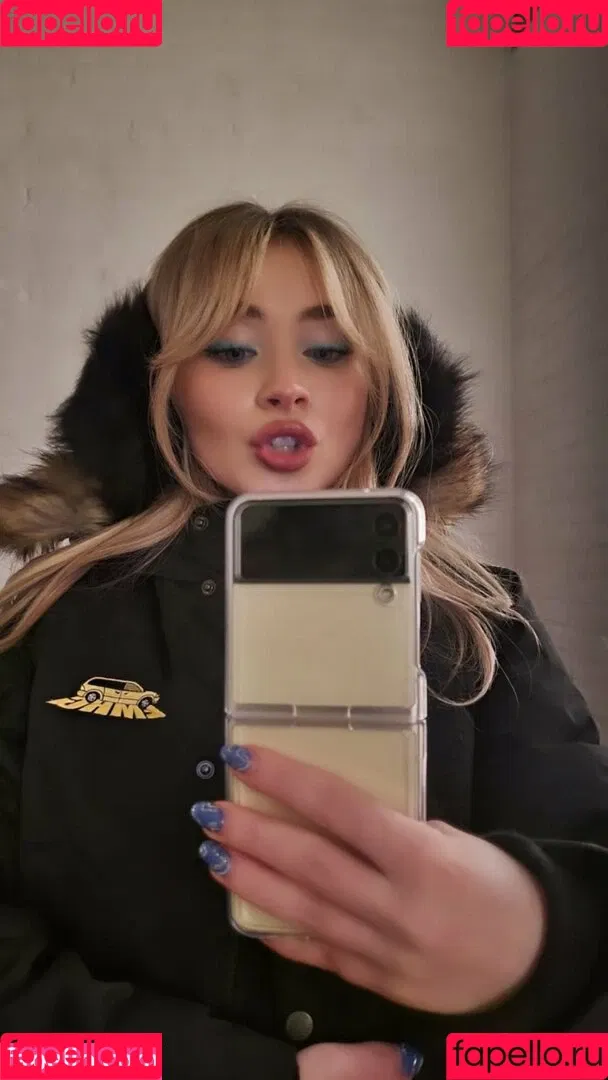 Sabrina Carpenter Onlyfans Photo Gallery 
