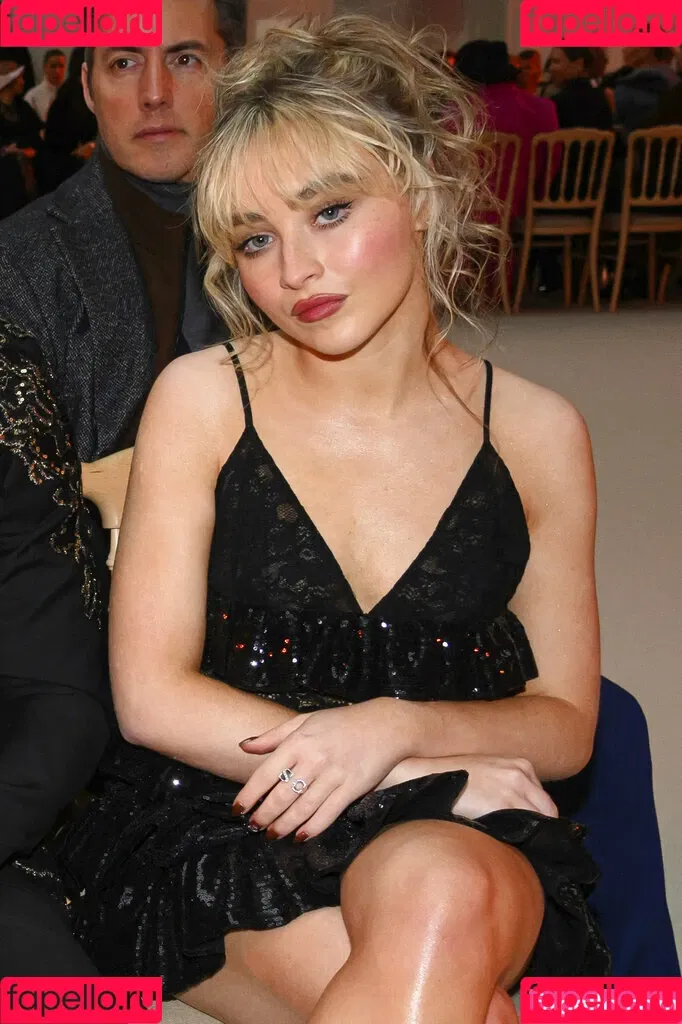 Sabrina Carpenter Onlyfans Photo Gallery 