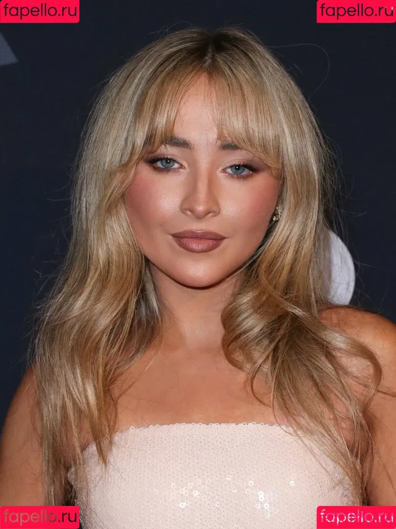 Sabrina Carpenter Onlyfans Photo Gallery 