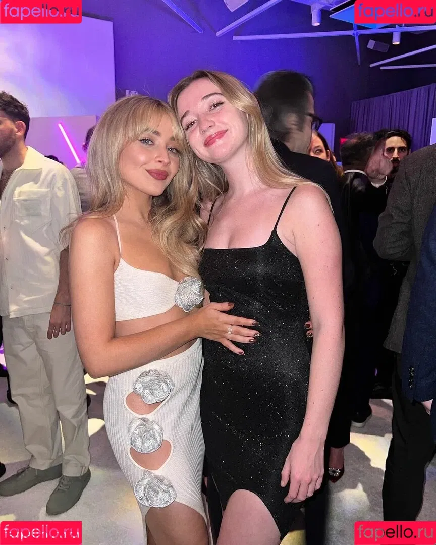 Sabrina Carpenter Onlyfans Photo Gallery 