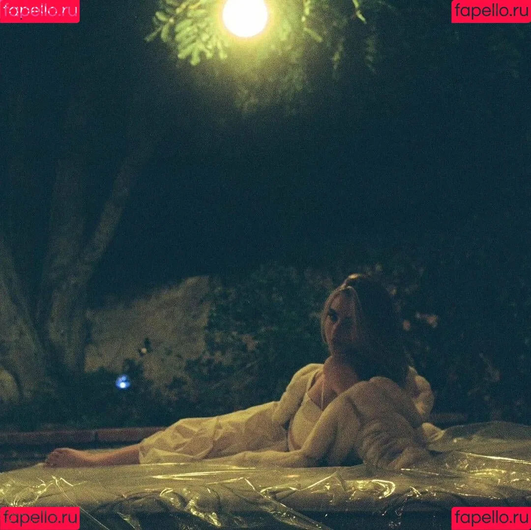Sabrina Carpenter Onlyfans Photo Gallery 