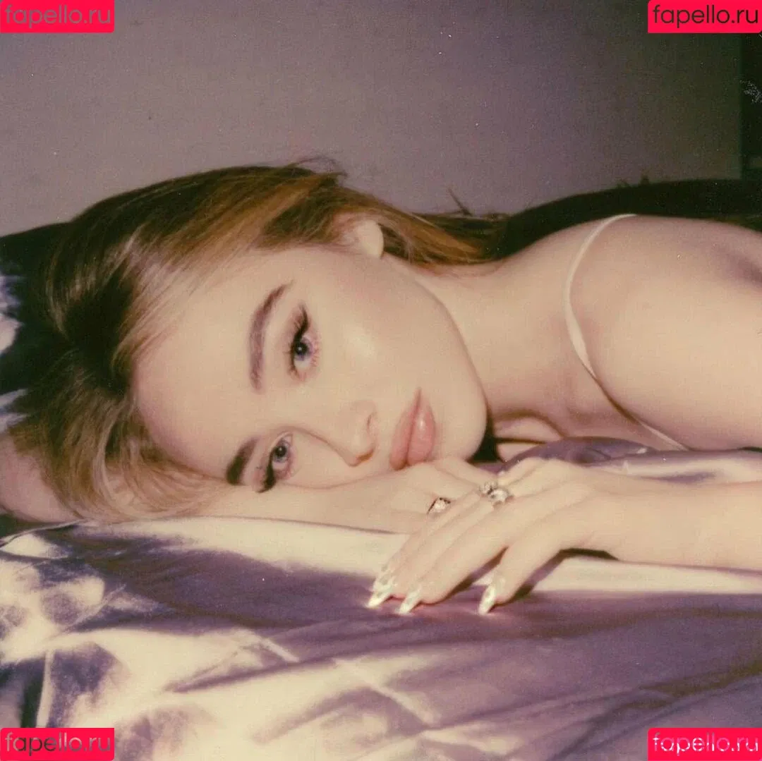 Sabrina Carpenter Onlyfans Photo Gallery 