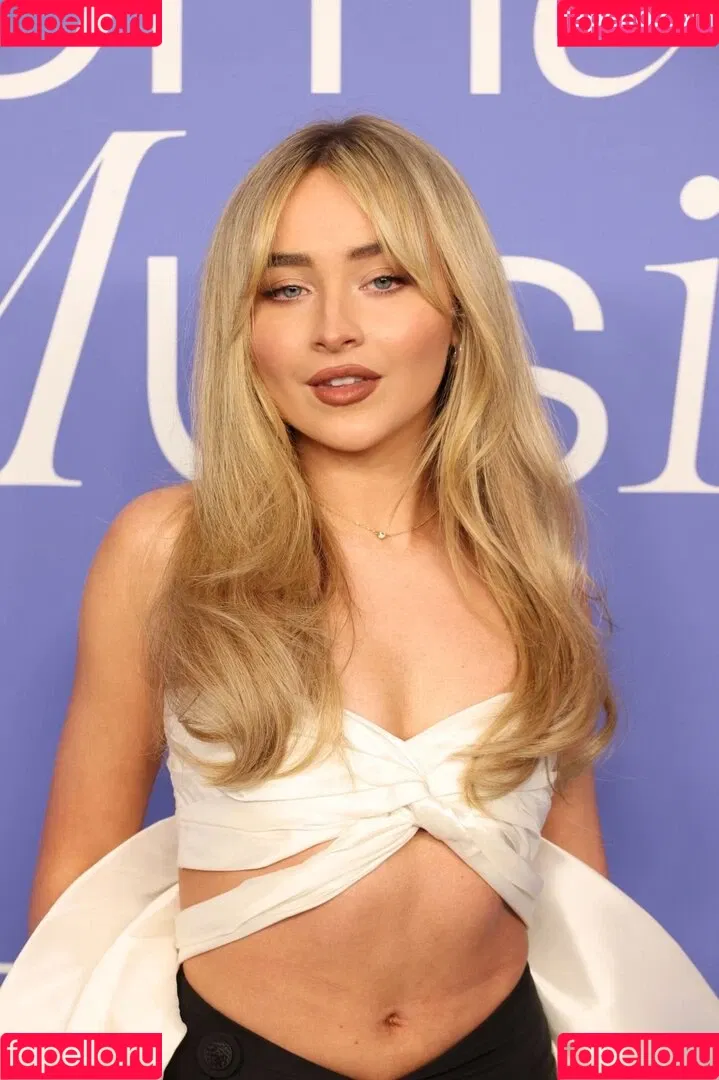 Sabrina Carpenter Onlyfans Photo Gallery 