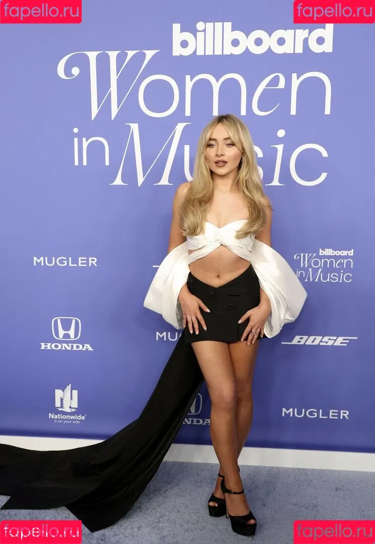 Sabrina Carpenter Onlyfans Photo Gallery 