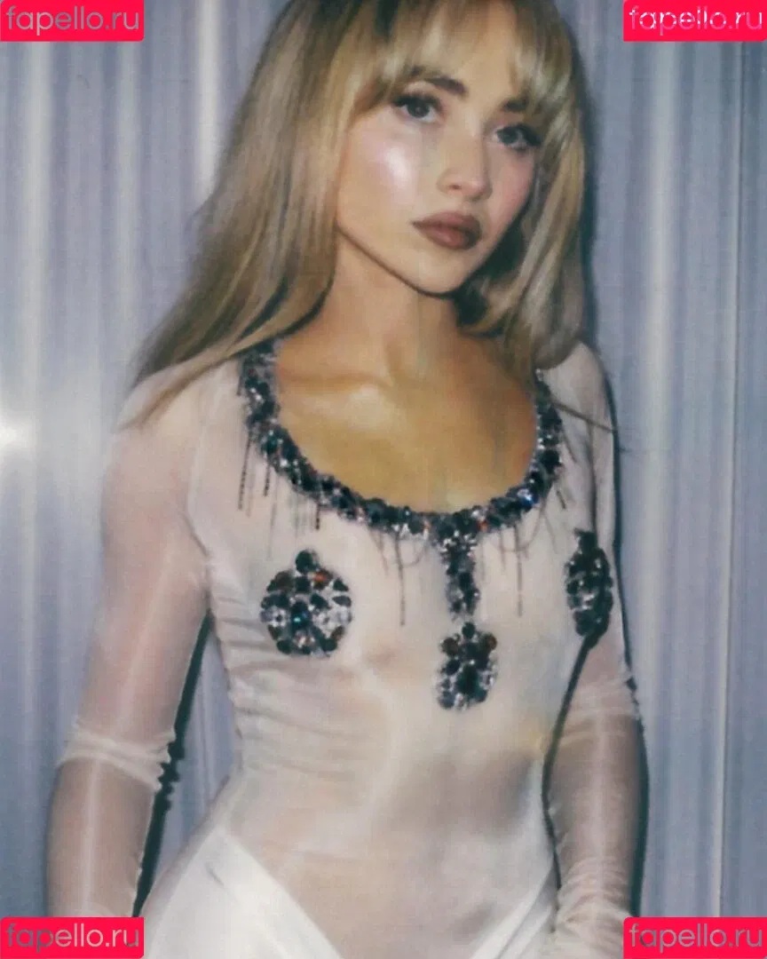 Sabrina Carpenter Onlyfans Photo Gallery 