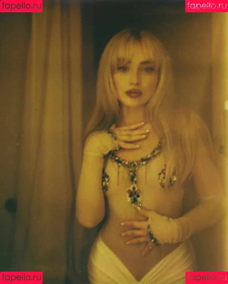 Sabrina Carpenter Onlyfans Photo Gallery 