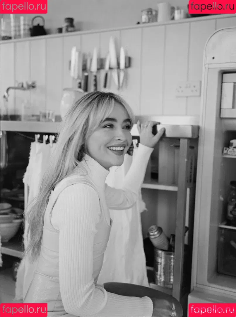 Sabrina Carpenter Onlyfans Photo Gallery 