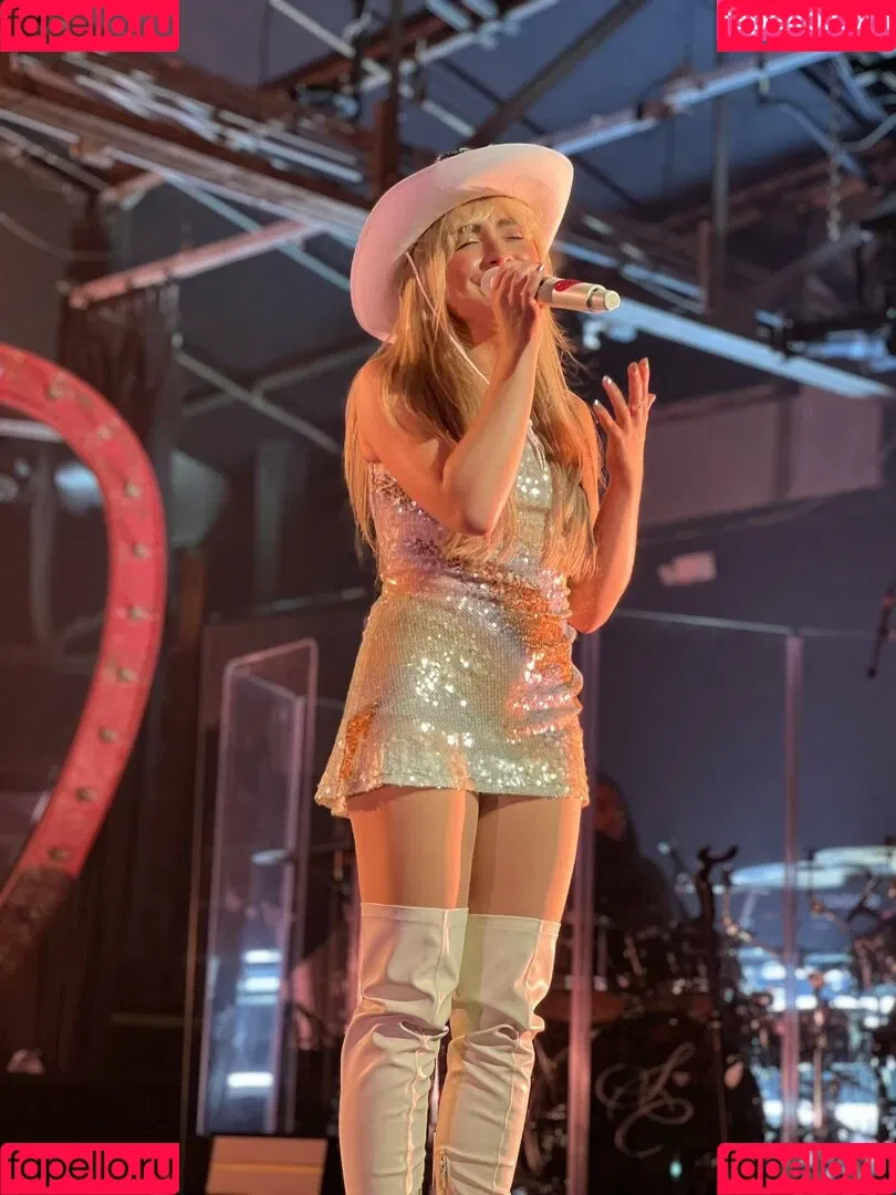Sabrina Carpenter Onlyfans Photo Gallery 