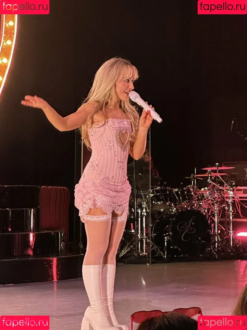 Sabrina Carpenter Onlyfans Photo Gallery 