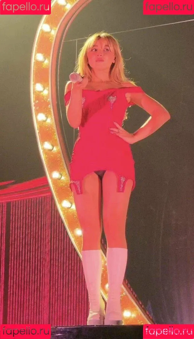 Sabrina Carpenter Onlyfans Photo Gallery 