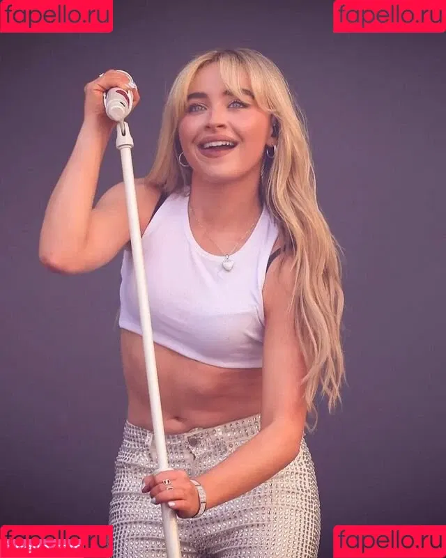 Sabrina Carpenter Onlyfans Photo Gallery 