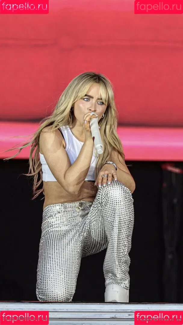 Sabrina Carpenter Onlyfans Photo Gallery 