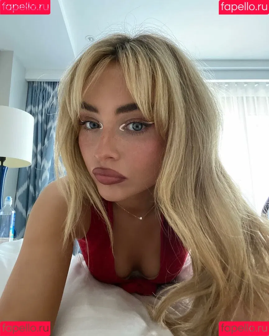 Sabrina Carpenter Onlyfans Photo Gallery 