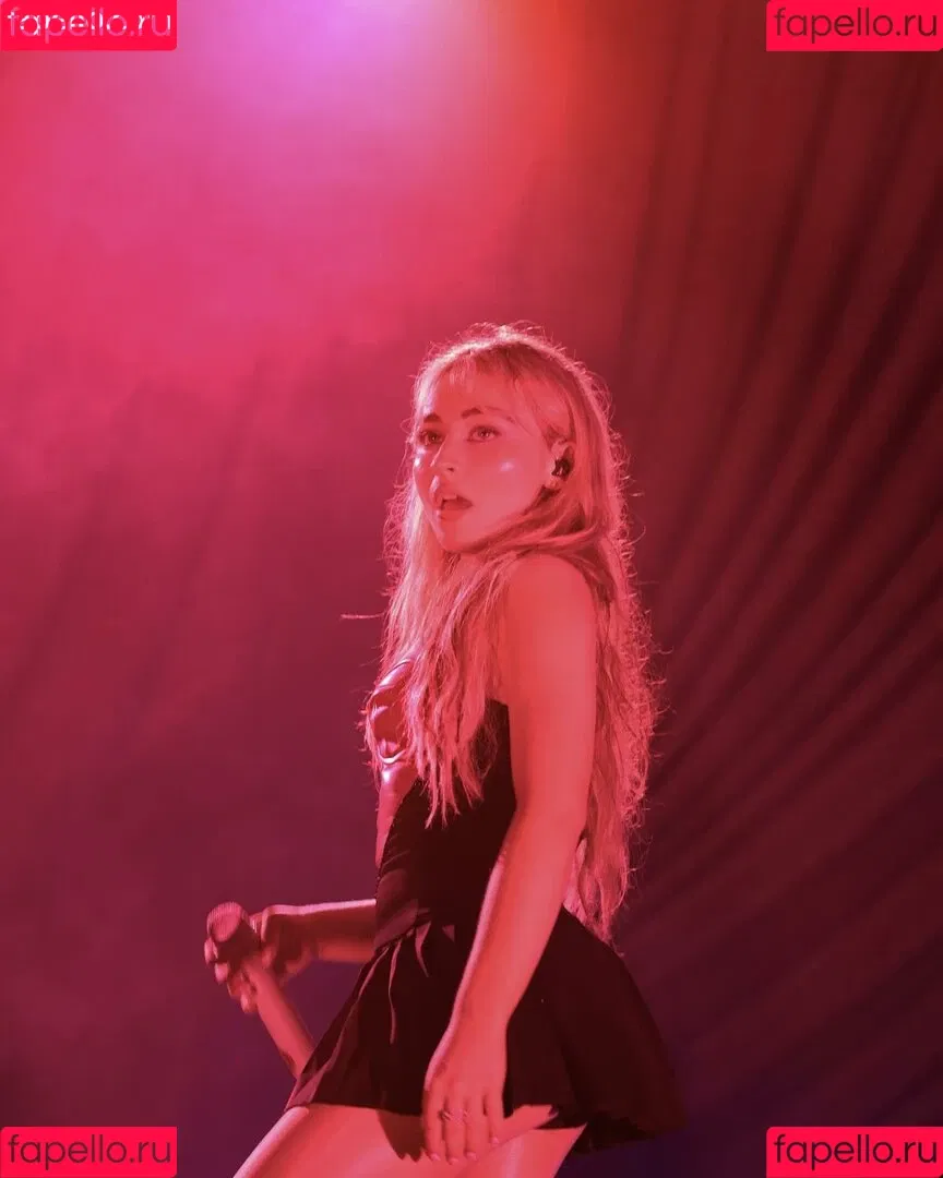 Sabrina Carpenter Onlyfans Photo Gallery 