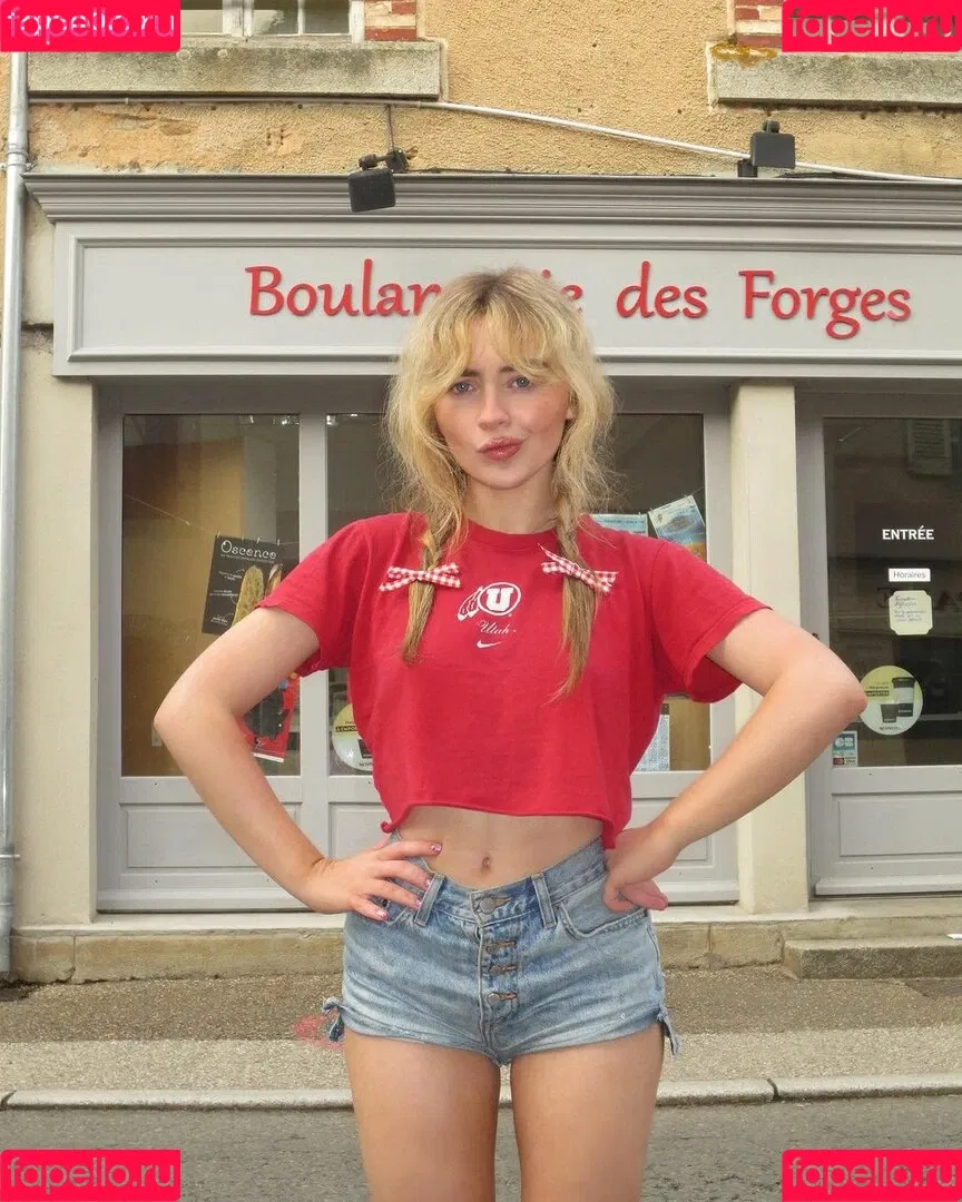 Sabrina Carpenter Onlyfans Photo Gallery 