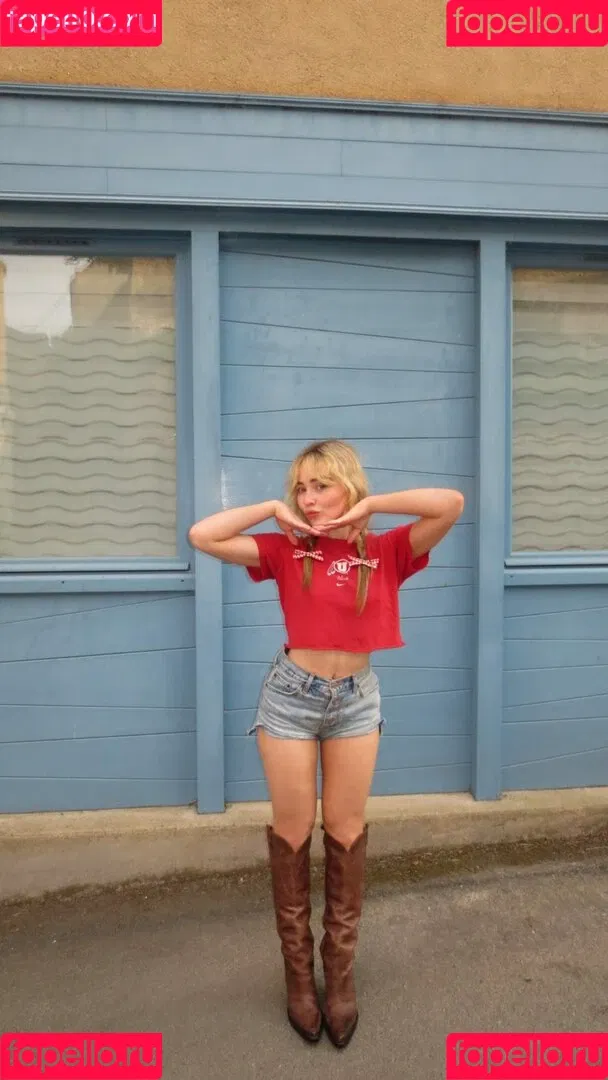 Sabrina Carpenter Onlyfans Photo Gallery 