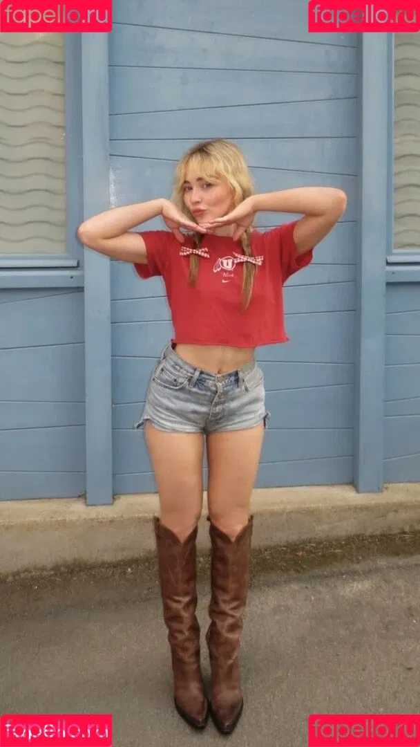Sabrina Carpenter Onlyfans Photo Gallery 