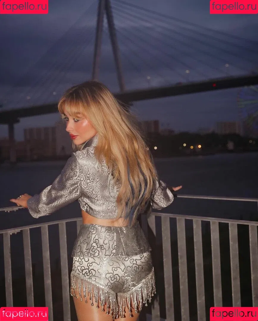 Sabrina Carpenter Onlyfans Photo Gallery 