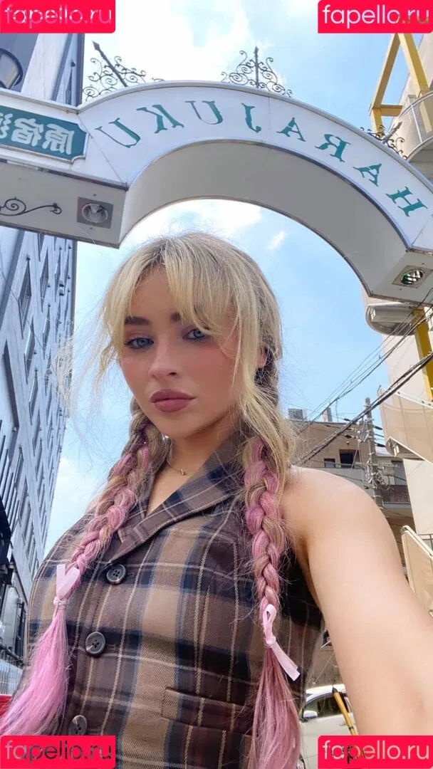 Sabrina Carpenter Onlyfans Photo Gallery 