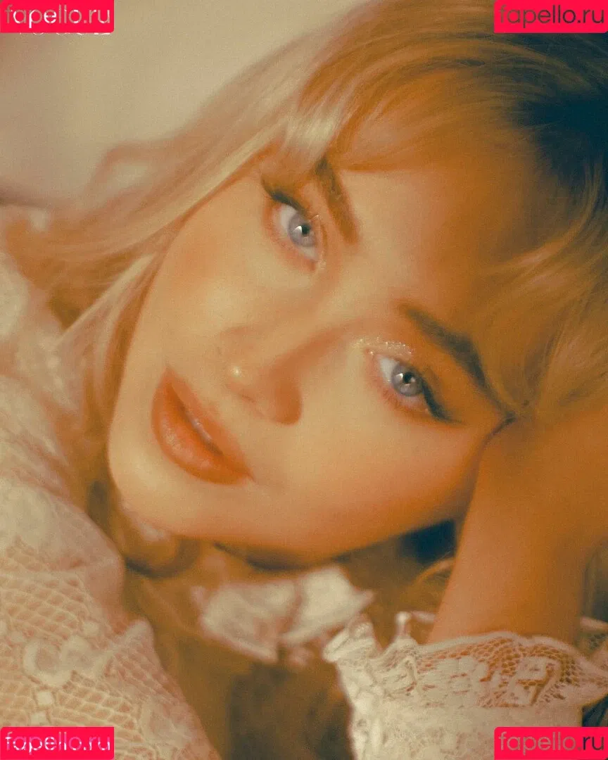 Sabrina Carpenter Onlyfans Photo Gallery 