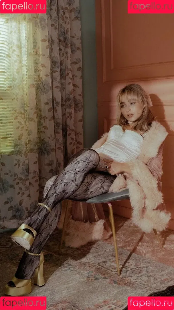 Sabrina Carpenter Onlyfans Photo Gallery 