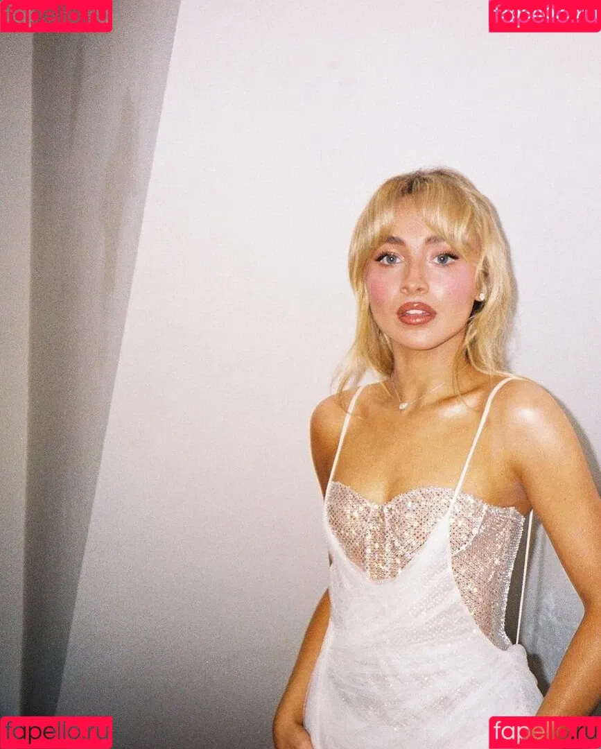 Sabrina Carpenter Onlyfans Photo Gallery 
