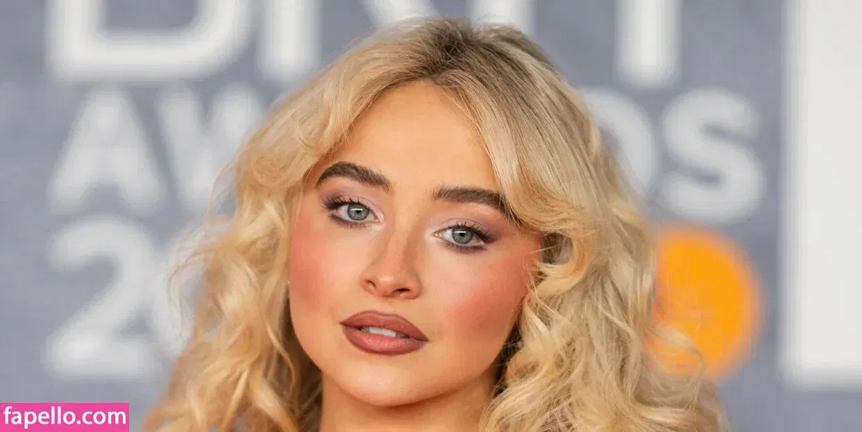 Sabrina Carpenter Onlyfans Photo Gallery 