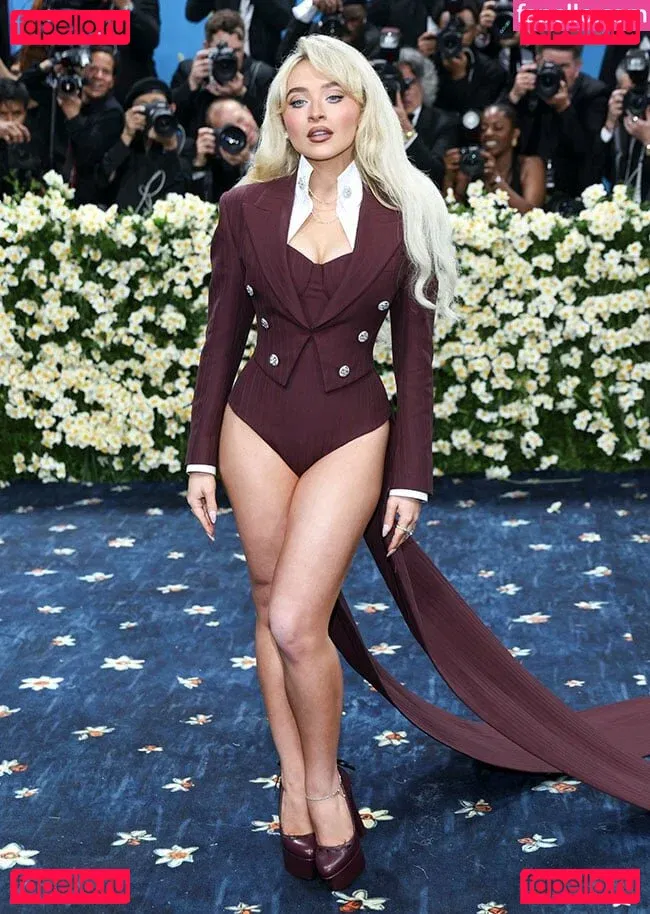 Sabrina Carpenter Onlyfans Photo Gallery 