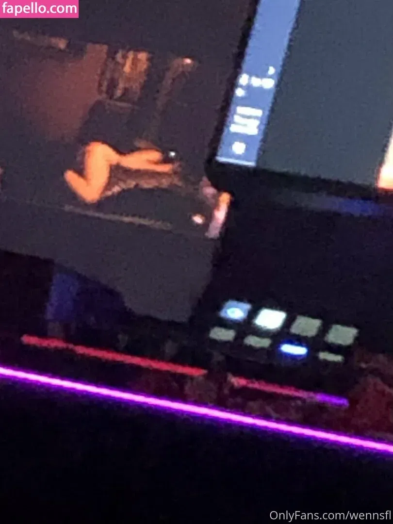 wennsfl Onlyfans Photo Gallery 