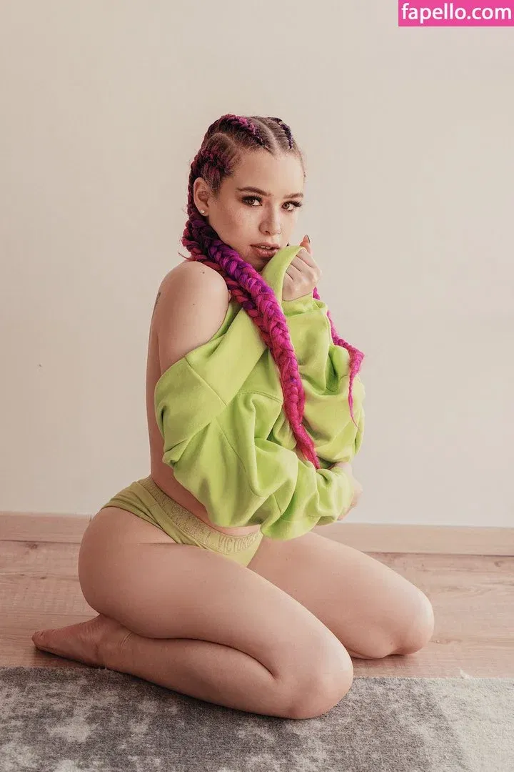 ThePeachApp Onlyfans Photo Gallery 