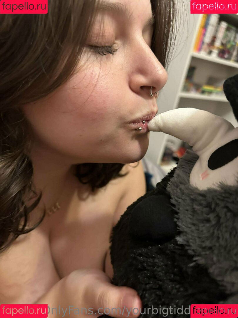 yourbigtiddiedlamb Onlyfans Photo Gallery 