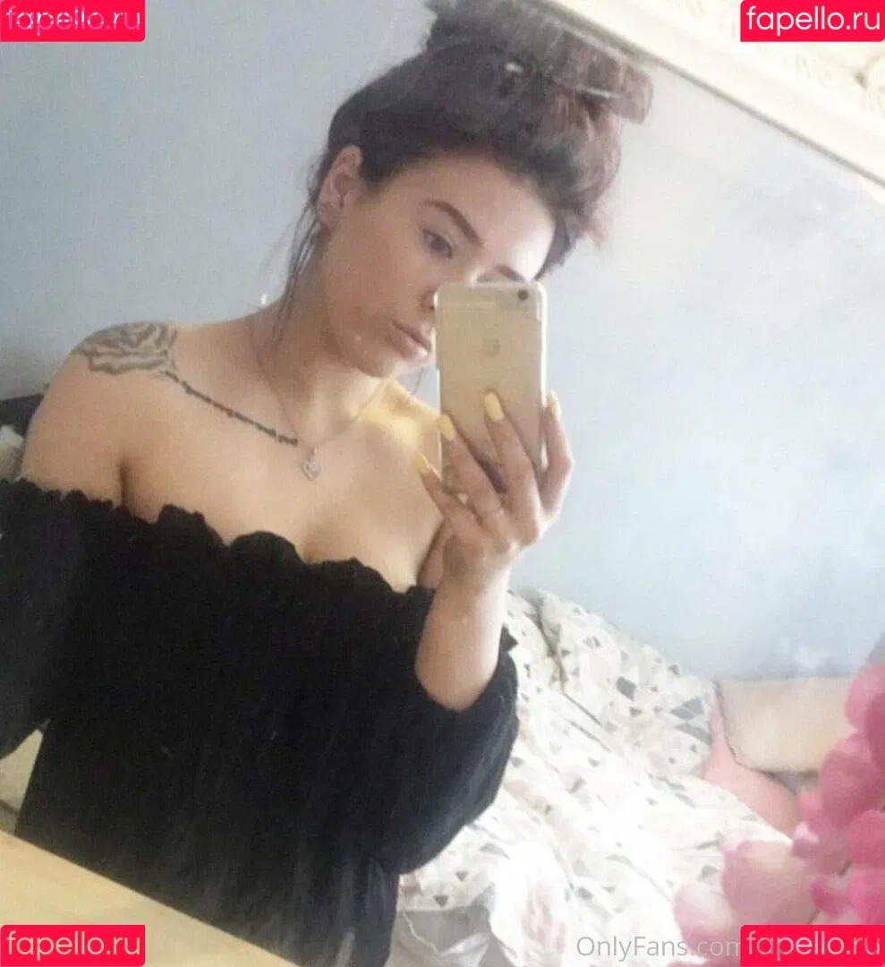 lilybabyxo Onlyfans Photo Gallery 