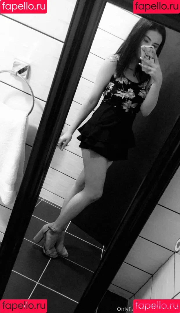 lilybabyxo Onlyfans Photo Gallery 
