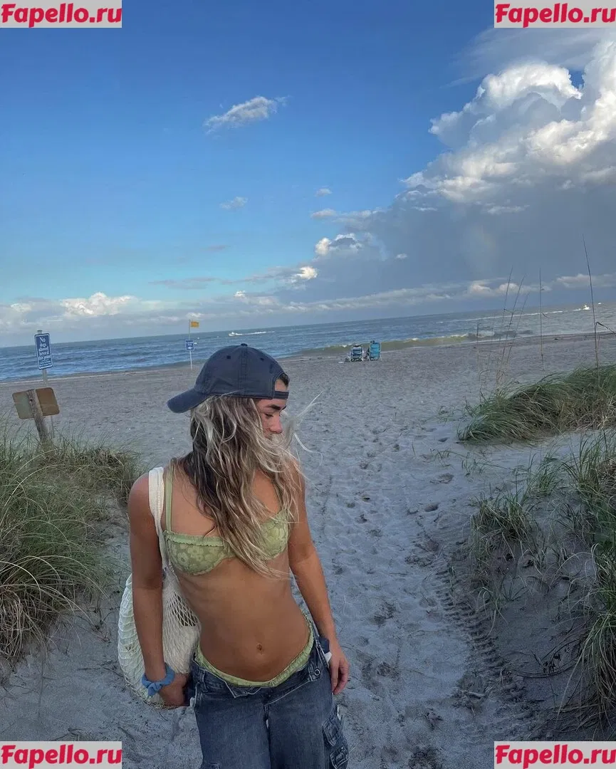 Schlenker Sisters Onlyfans Photo Gallery 