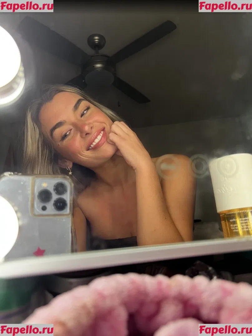 Schlenker Sisters Onlyfans Photo Gallery 