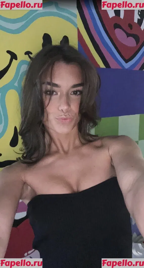 Schlenker Sisters Onlyfans Photo Gallery 