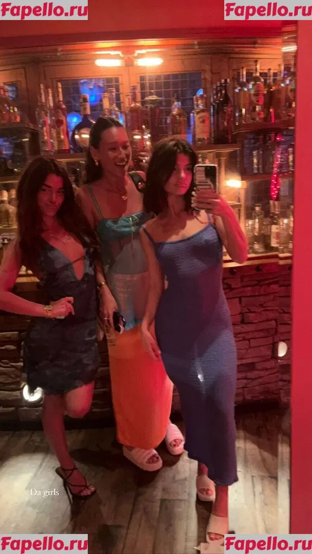 Schlenker Sisters Onlyfans Photo Gallery 