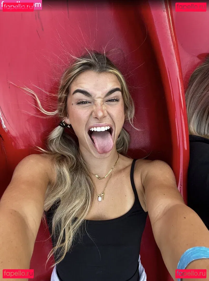 Schlenker Sisters Onlyfans Photo Gallery 