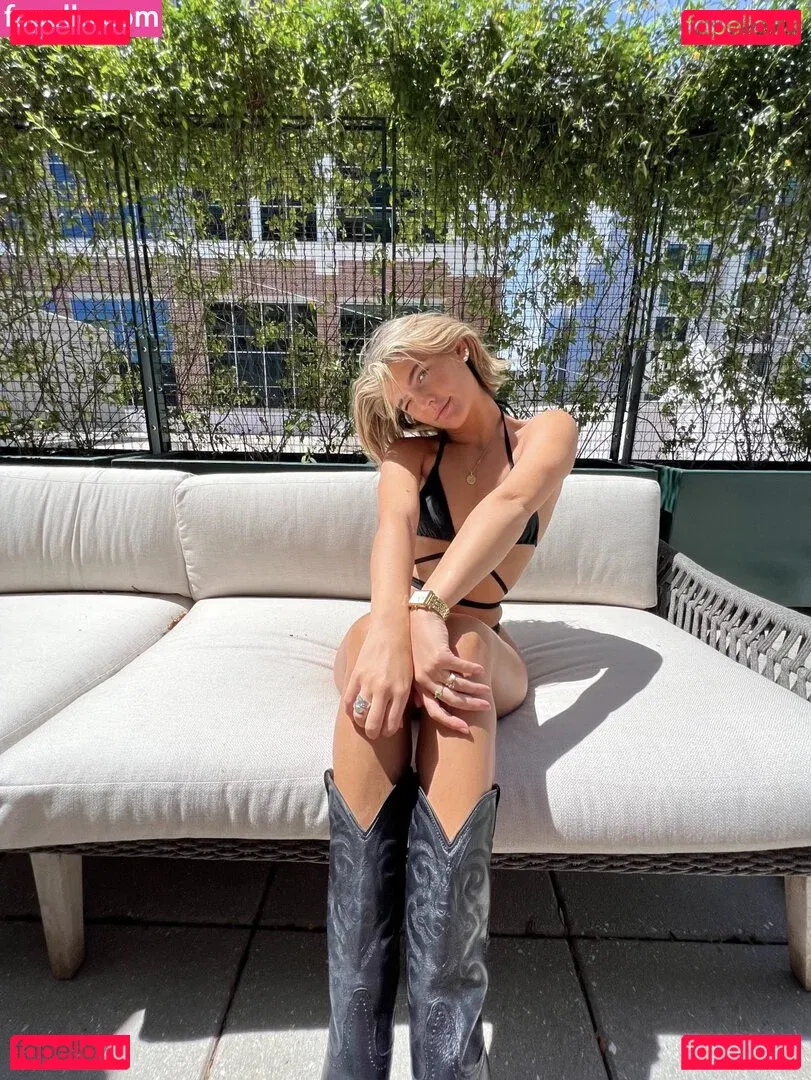 Schlenker Sisters Onlyfans Photo Gallery 