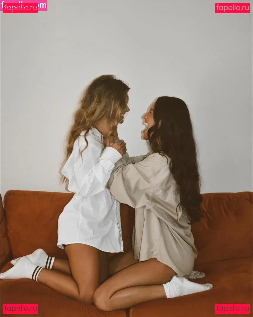 Schlenker Sisters Onlyfans Photo Gallery 