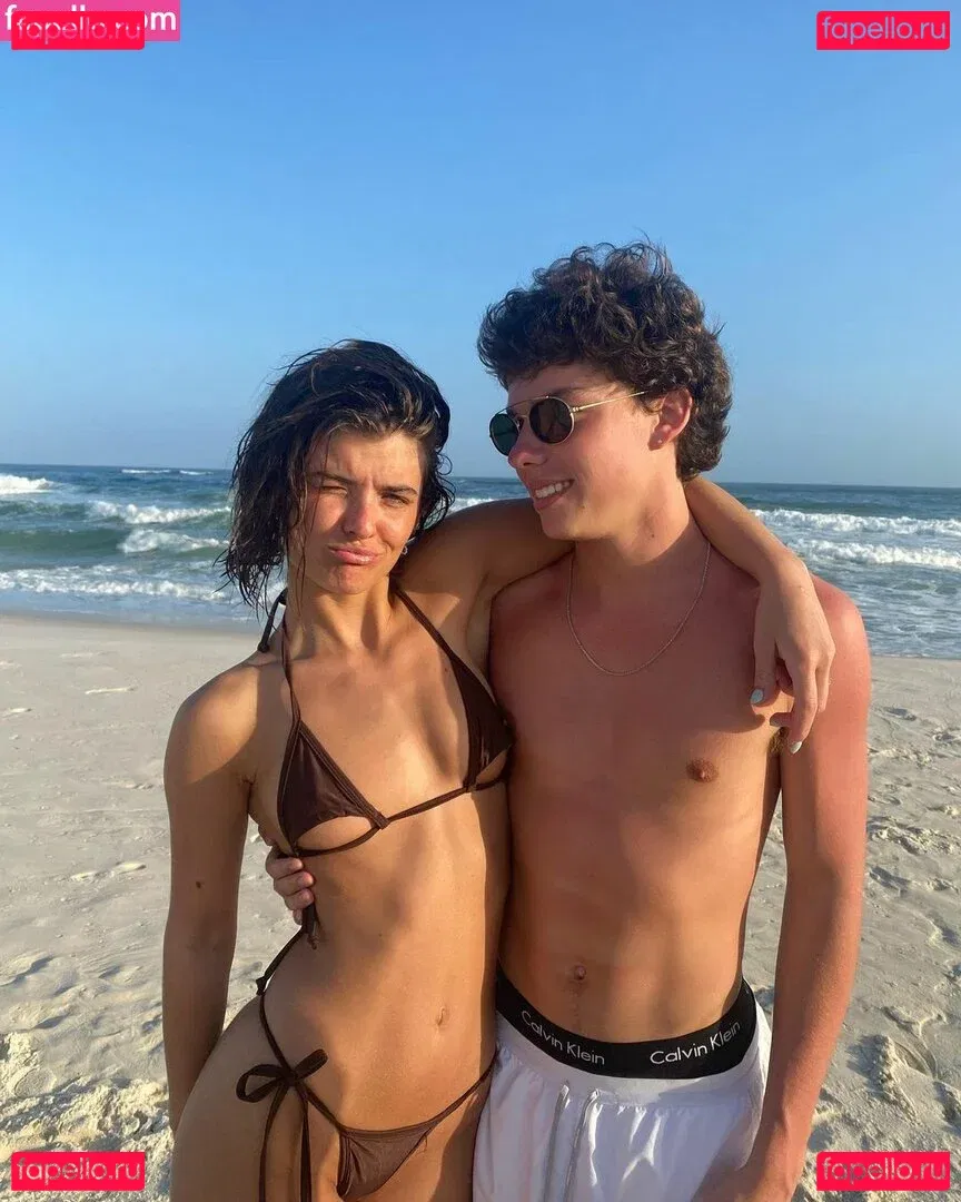 Schlenker Sisters Onlyfans Photo Gallery 