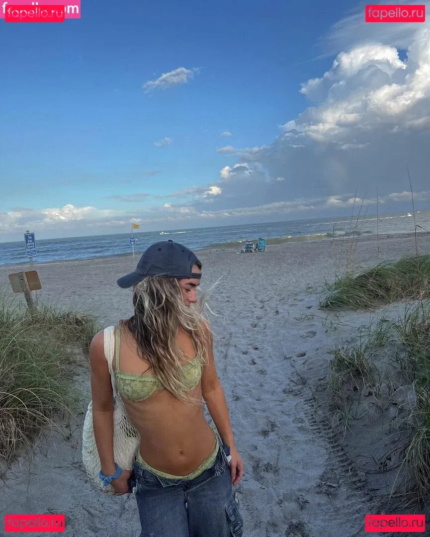 Schlenker Sisters Onlyfans Photo Gallery 